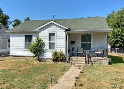 /international/us/435-w-elk-street-dexter-mo-110104239600/