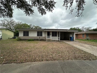 /international/us/332-woodlawn-street-sinton-tx-110107875508/