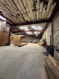 /international/us/600-new-rd-somers-point-nj-110105217278/