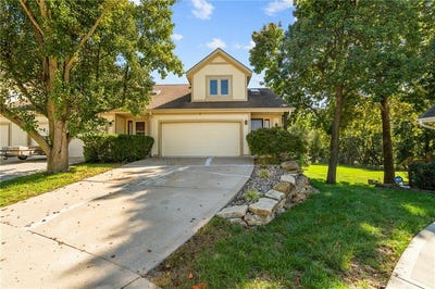 /international/us/8204-nw-bradford-court-kansas-city-mo-110120415587/