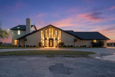 /international/us/1505-hillcrest-street-coleman-tx-110107283550/
