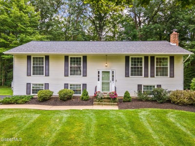 /international/us/7-acorn-avenue-clifton-park-ny-110110000333/