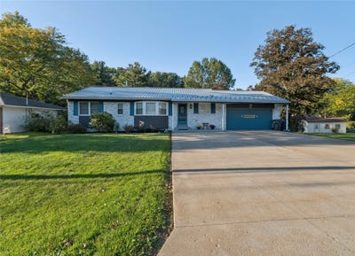 /international/us/410-glenridge-road-erie-pa-110120527168/
