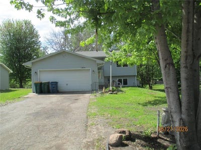 /international/us/1934-72nd-street-centerville-mn-110108351776/