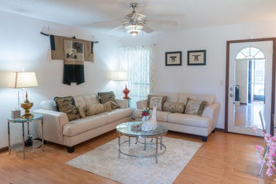 /international/us/414-surfside-drive-goose-creek-sc-110120530918/