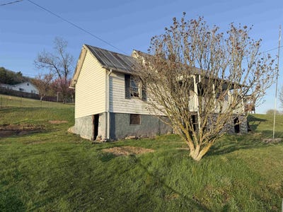 /international/us/1023-ramsey-mountain-road-max-meadows-va-110106850737/