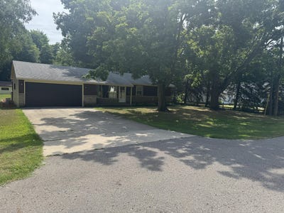 /international/us/4285-52nd-street-holland-mi-110101122858/