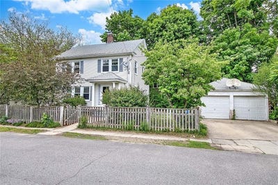 /international/us/4-talbot-manor-cranston-ri-110108353372/