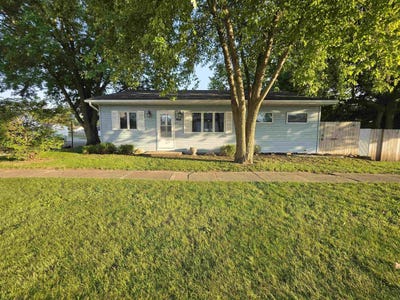 /international/us/854-douglas-street-jesup-ia-110108398660/