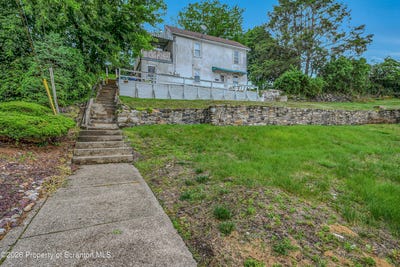 /international/us/170-sanderson-street-old-forge-pa-110107746807/