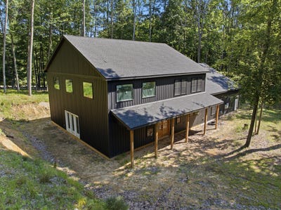 /international/us/9810-birdie-drive-stanwood-mi-110119491823/