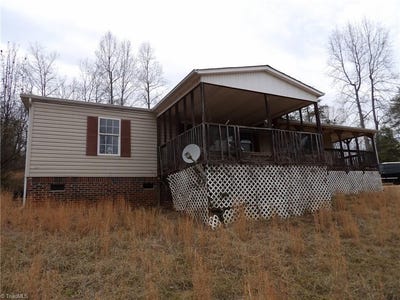 /international/us/1011-thankful-church-road-boomer-nc-110110304524/