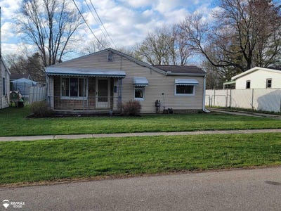 /international/us/211-athletic-street-otisville-mi-110107310451/