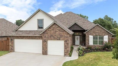 /international/us/11304-fairways-avenue-yukon-ok-110101421670/