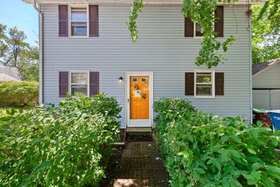 /international/us/246-washington-street-clinton-mi-110108342472/