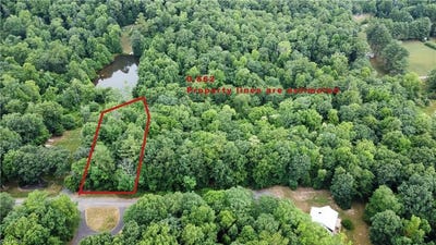 /international/us/cabin-village-1030-hillsville-va-110093084619/