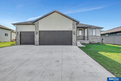 /international/us/9324-s-86th-street-lincoln-ne-110108175441/