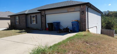 /international/us/487-amber-avenue-hollister-mo-110120512852/