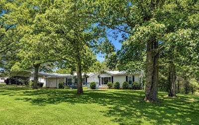 /international/us/21915-county-road-242-wheatland-mo-110108015850/