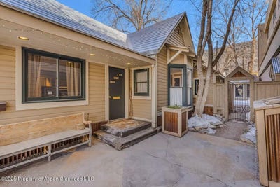/international/us/726-728-blake-avenue-glenwood-springs-co-110098329371/