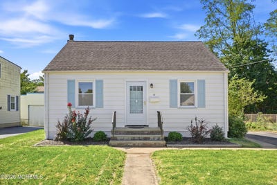 /international/us/16-eisenhower-avenue-spotswood-nj-110110221432/