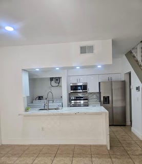 /international/us/18338-nw-68th-avenue-hialeah-fl-110108498685/