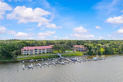 /international/us/99-broad-river-place-welaka-fl-110108279989/