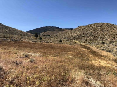 /international/us/23-dutchmans-road-chilcoot-ca-110099958506/