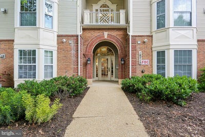 /international/us/18715-sparkling-water-drive-germantown-md-110108063958/
