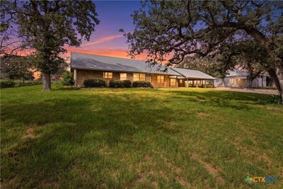 /international/us/6589-state-highway-304-harwood-tx-110110187547/