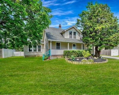 /international/us/41-oak-street-islip-ny-110100973181/