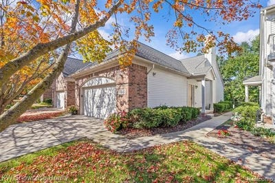 /international/us/750-w-river-drive-commerce-twp-mi-110120412854/