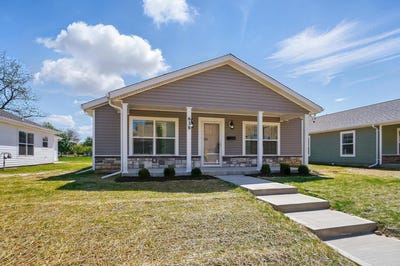 /international/us/638-clifton-avenue-springfield-oh-110098092110/