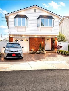 /international/us/15623-89th-street-howard-beach-ny-110103959899/