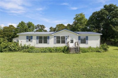 /international/us/4790-waynick-meadow-road-asheboro-nc-110107893523/