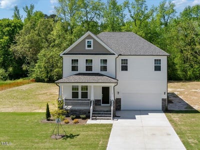 /international/us/127-favored-avenue-sanford-nc-110100973020/
