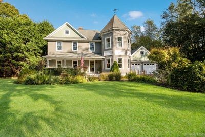 /international/us/105-ole-jule-lane-mattituck-ny-110103066987/