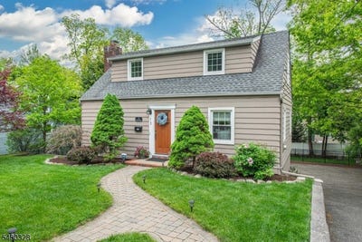 /international/us/13-elmwood-ter-wayne-twp-nj-110108026319/
