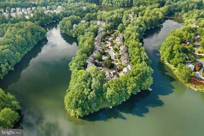/international/us/4752-timber-ridge-drive-montclair-va-110108578380/