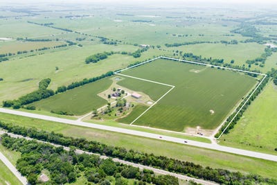 /international/us/2140b-highway-75-independence-ks-110107683338/