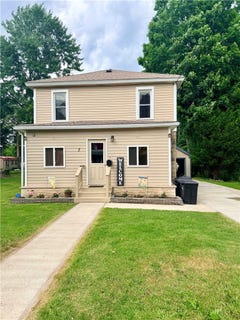 /international/us/7-fowler-street-bath-ny-110108890164/