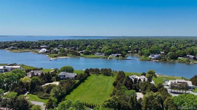 /international/us/11a-pine-tree-lane-westhampton-ny-110107570355/