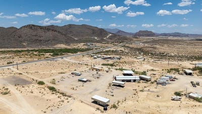 /international/us/100-franklin-circle-road-terlingua-tx-110104164431/