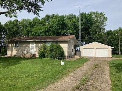 /international/us/11359-316th-avenue-waseca-mn-110108905529/
