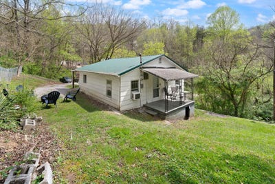 /international/us/54-woodlawn-avenue-williamsburg-ky-110107196602/
