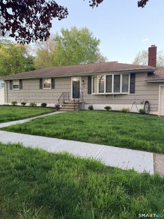 /international/us/315-seabreeze-drive-stratford-ct-110108336666/