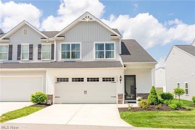 /international/us/1362-maple-grove-lane-uniontown-oh-110108221800/