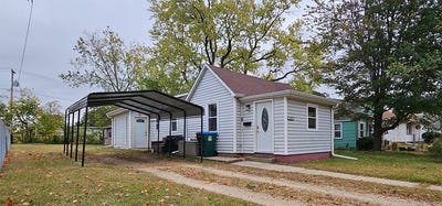 /international/us/1009-8th-avenue-rock-falls-il-110103140994/