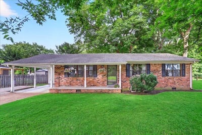 /international/us/708-maple-st-s-covington-tn-110108877322/