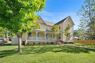 /international/us/102-w-bush-street-prairie-grove-ar-110106003030/
